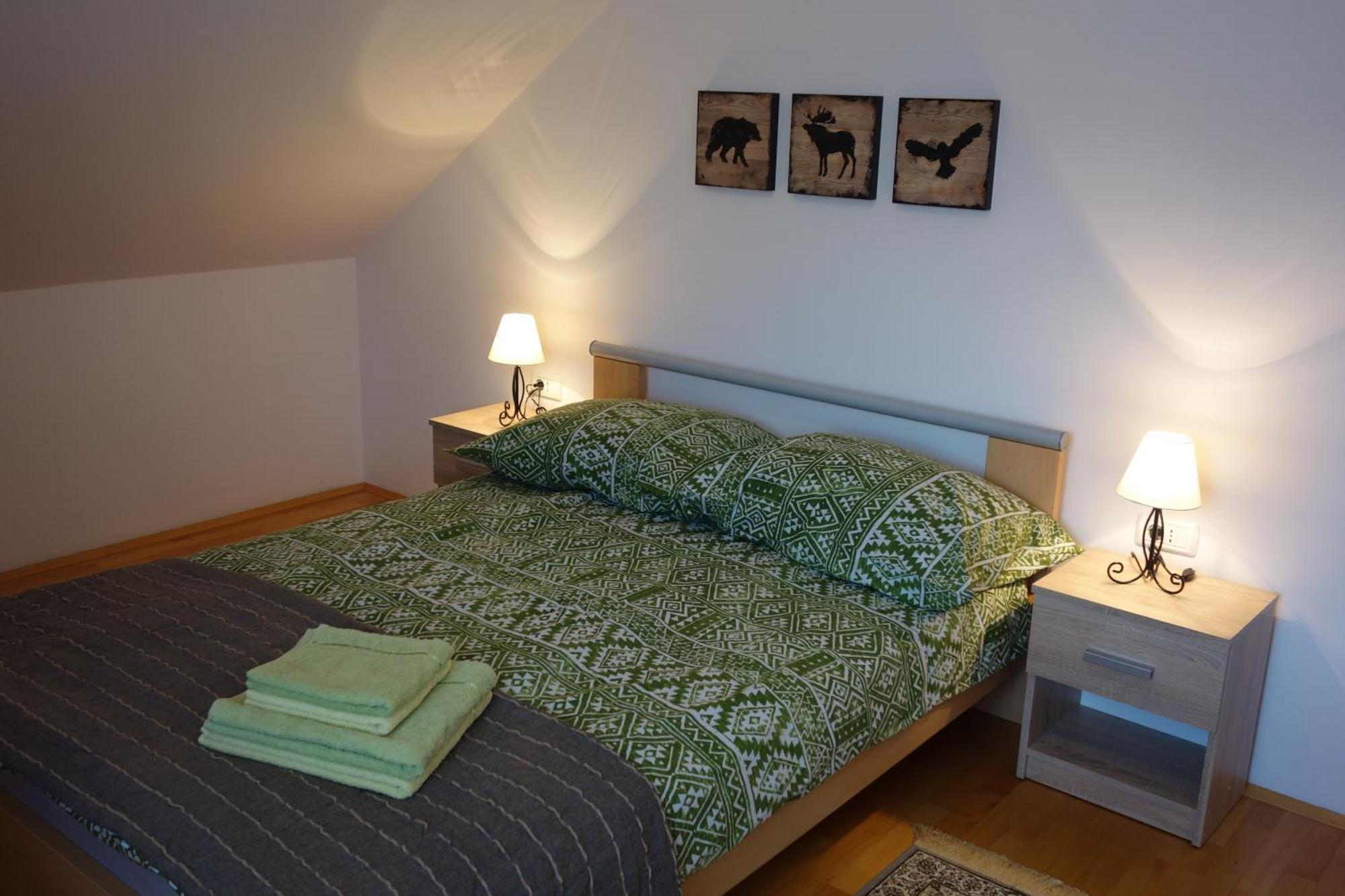 Apartment Beks Postojna Buitenkant foto