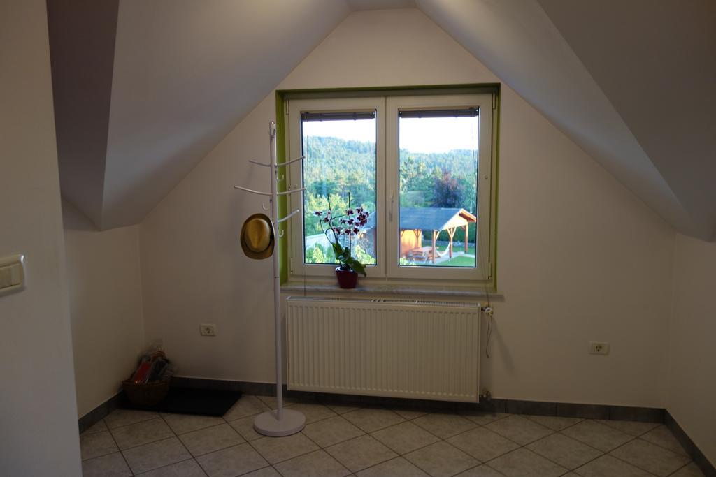 Apartment Beks Postojna Buitenkant foto