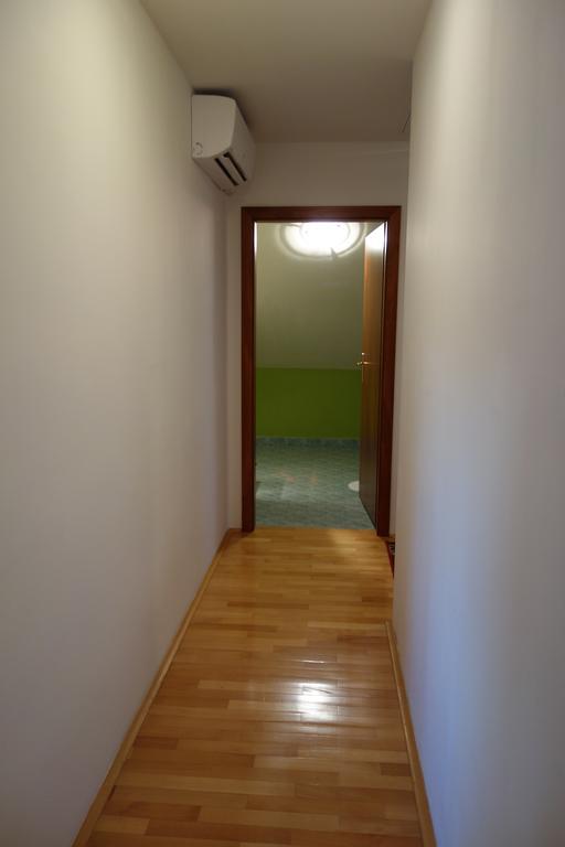 Apartment Beks Postojna Buitenkant foto