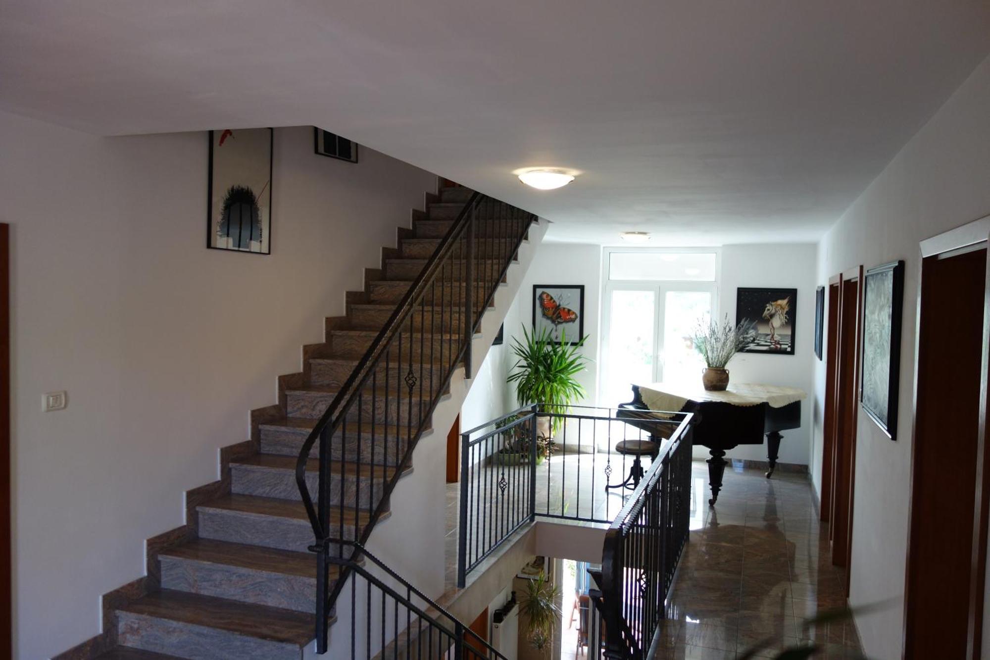 Apartment Beks Postojna Buitenkant foto