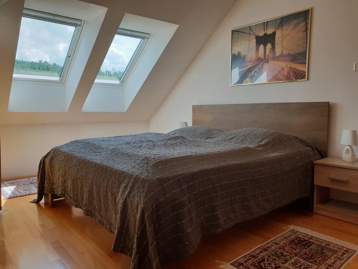 Apartment Beks Postojna Buitenkant foto
