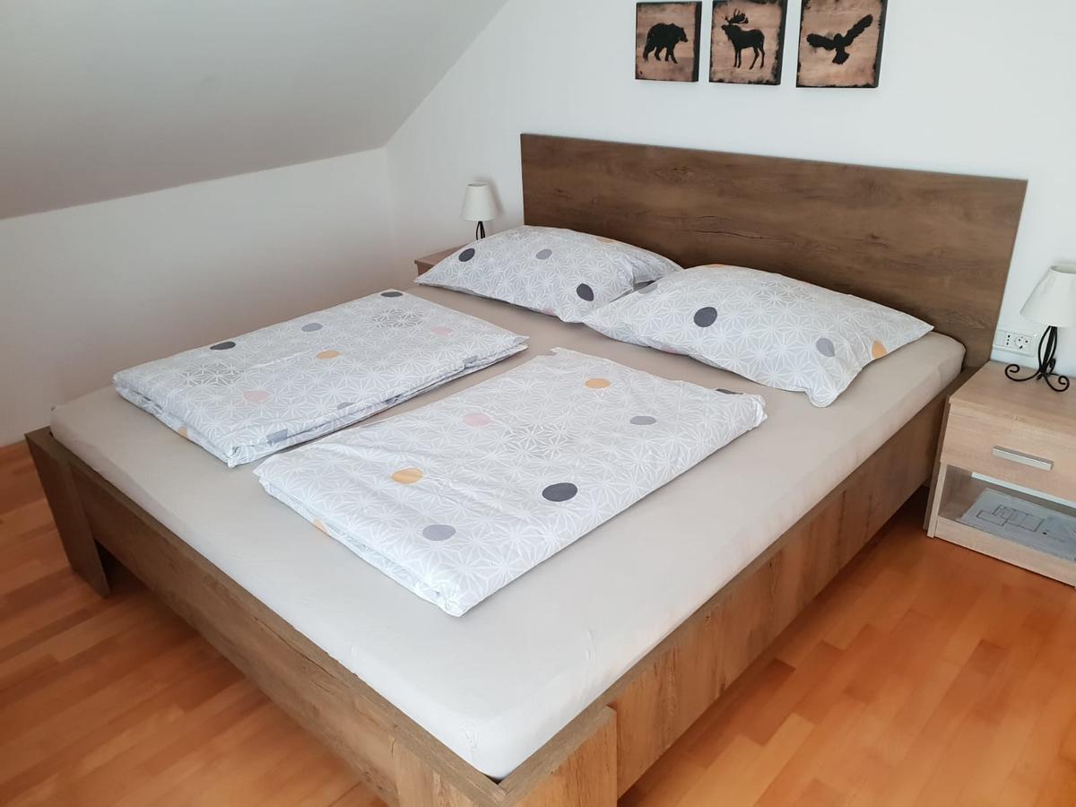 Apartment Beks Postojna Buitenkant foto