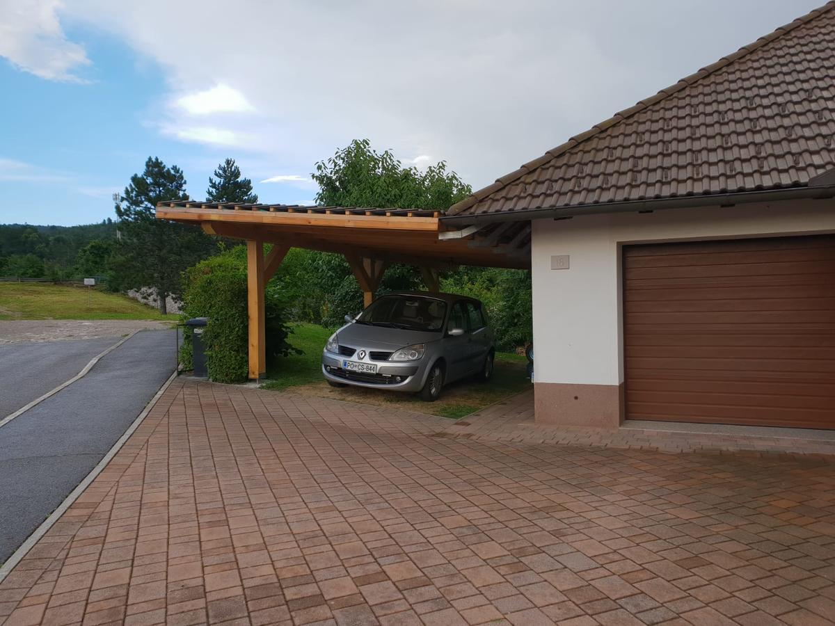 Apartment Beks Postojna Buitenkant foto