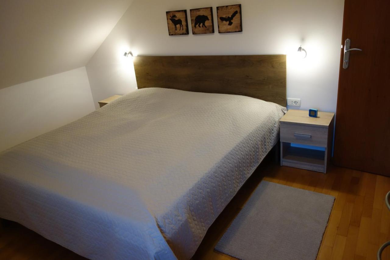 Apartment Beks Postojna Buitenkant foto